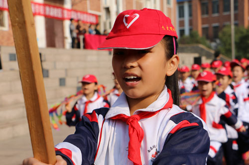 現(xiàn)外象湖校區(qū)舉辦第六屆秋季田徑運(yùn)動(dòng)會(huì)