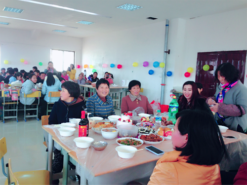 現(xiàn)外象湖校區(qū)組織開展“慶元旦·迎新年”聯(lián)歡活動(dòng)