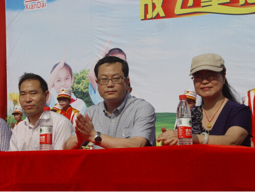 現(xiàn)外象湖校區(qū)舉行2016年“六一”慶祝活動