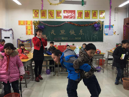 現(xiàn)外象湖校區(qū)組織開展“慶元旦·迎新年”聯(lián)歡活動(dòng)